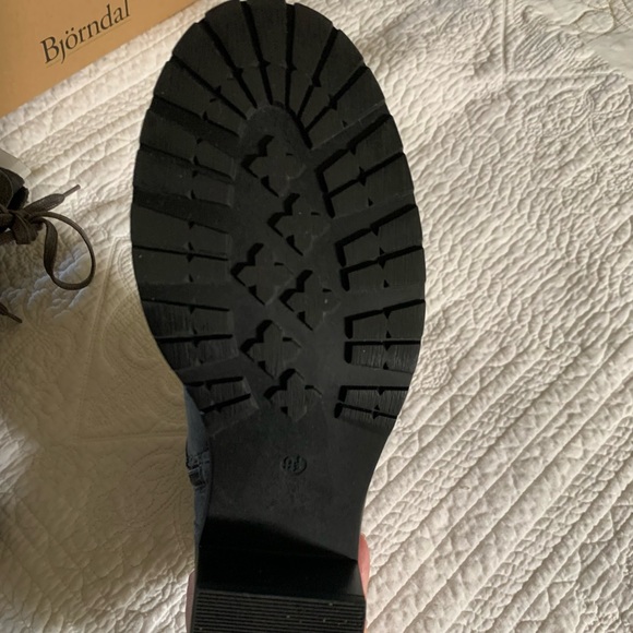 Bjorndal Dark Grey Suede Lace Up Boots - Picture 4 of 6